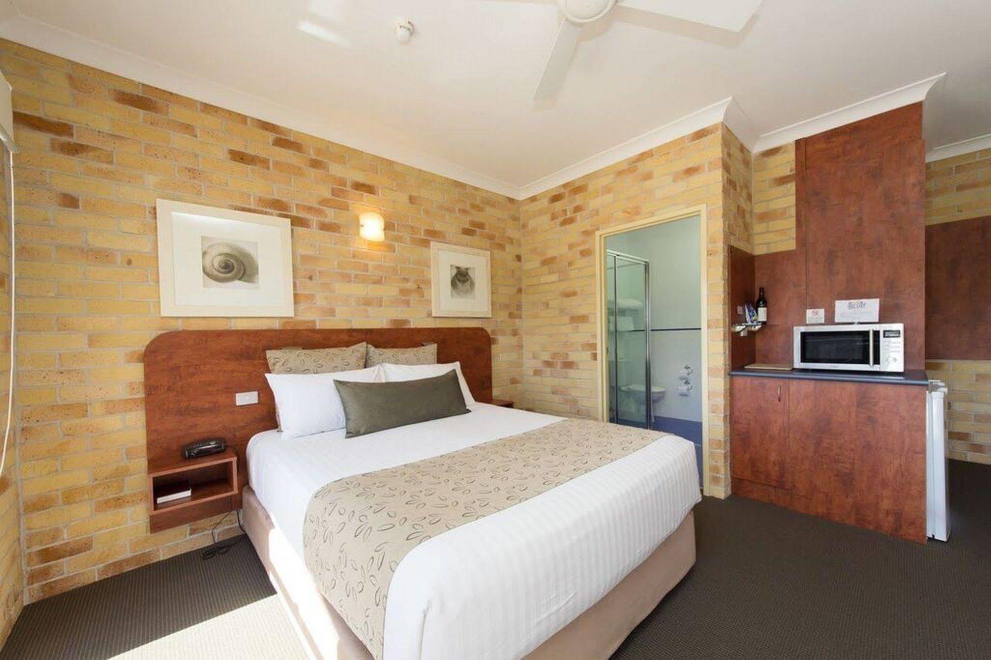 Yamba Beach Motel Eksteriør billede
