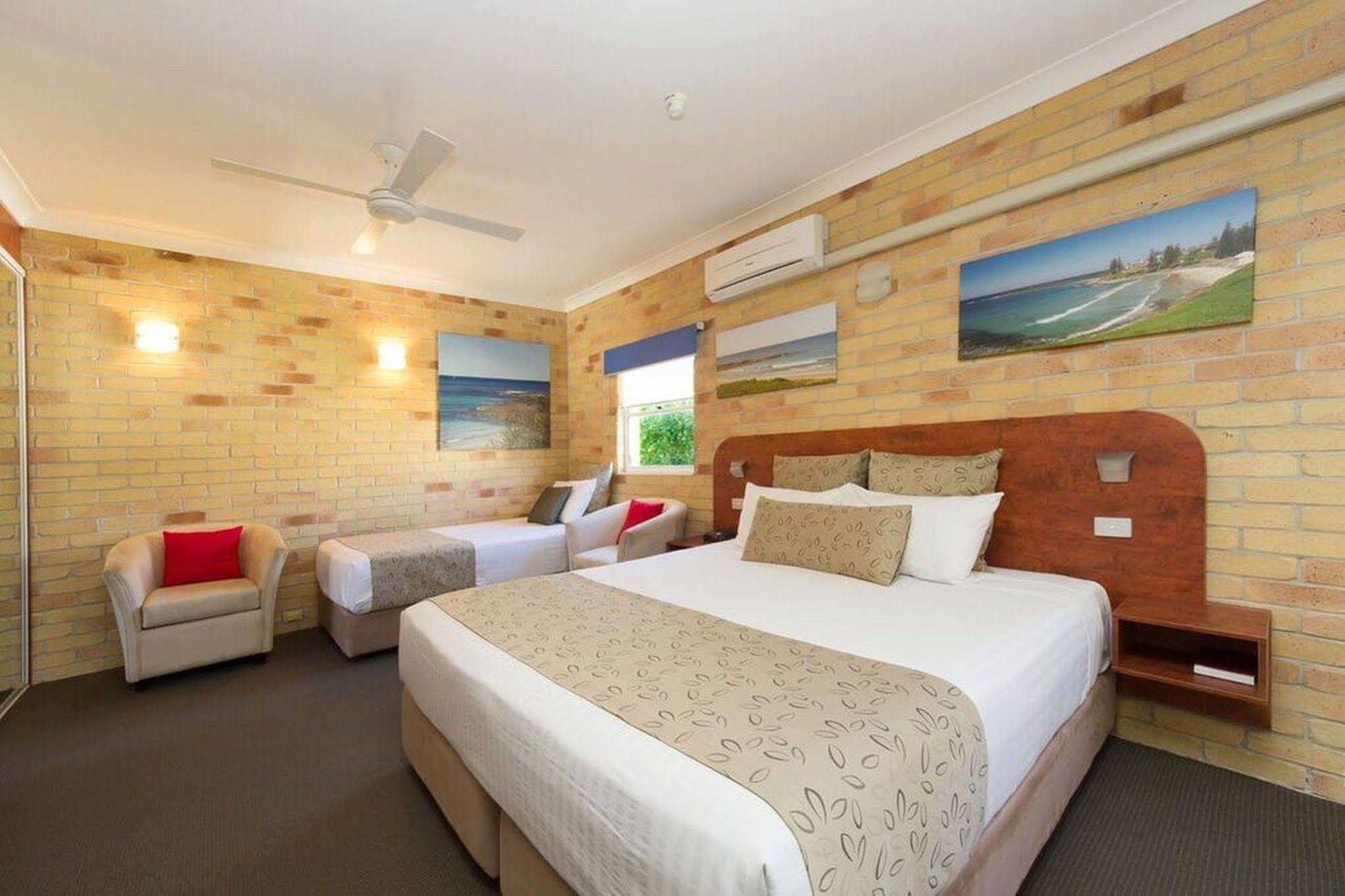 Yamba Beach Motel Eksteriør billede