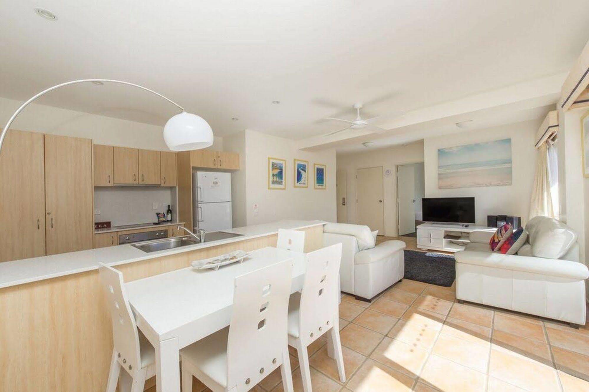 Yamba Beach Motel Eksteriør billede