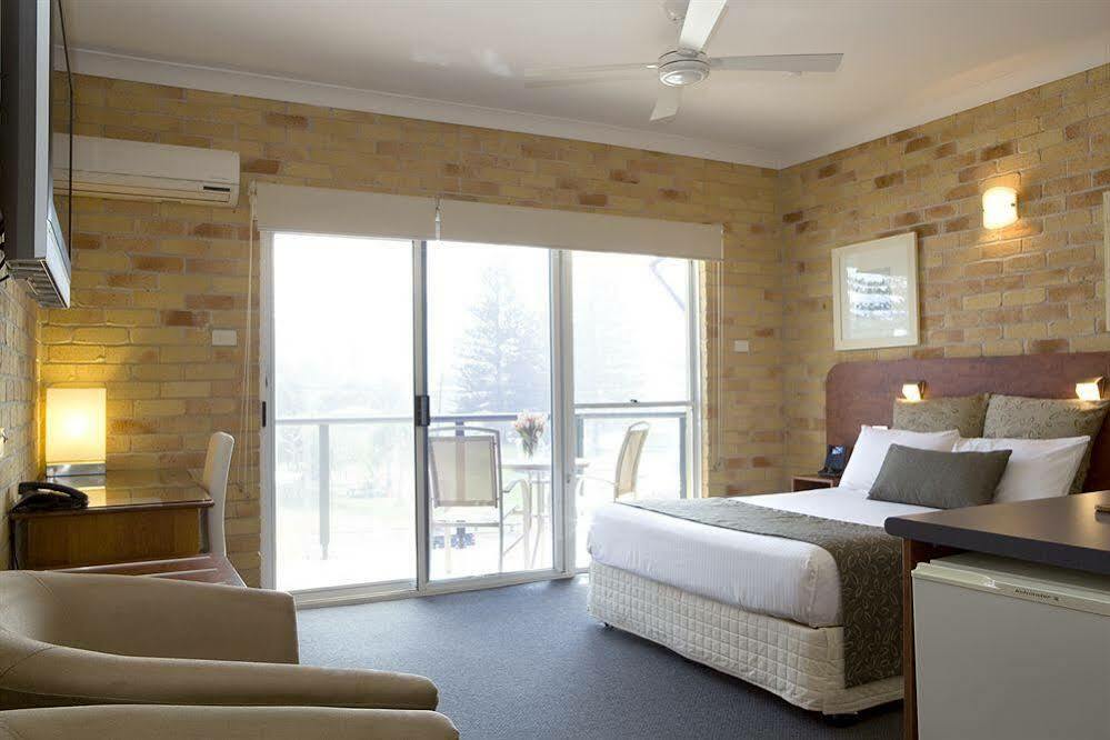 Yamba Beach Motel Eksteriør billede